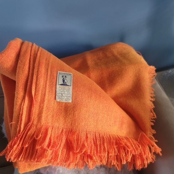 Vintage Kenwood 70% Wool Blanket (orange) Excellent Condition like 60W X 76L - Picture 2 of 2